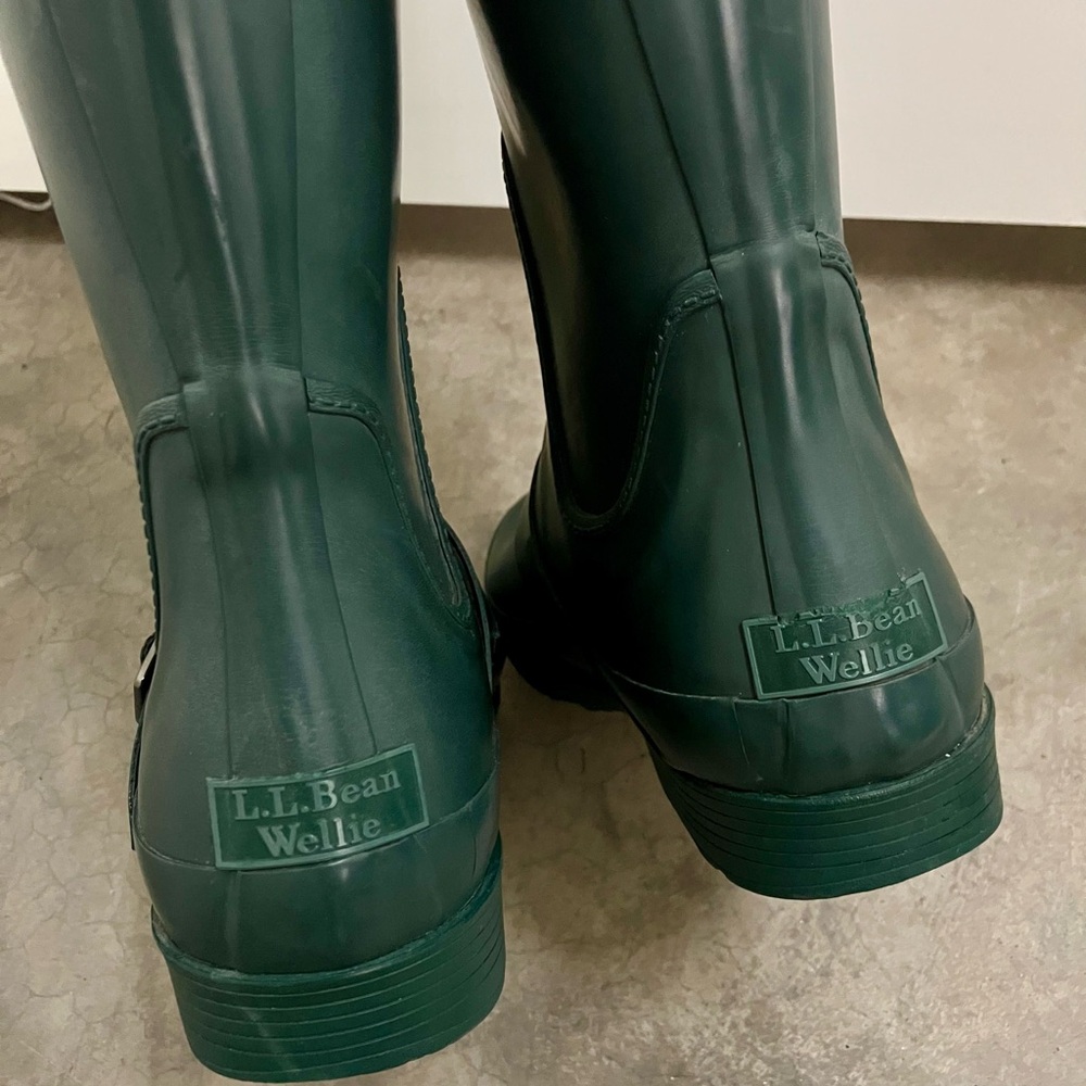 LL Bean Green Tall Wellies - Picture 9 of 9
